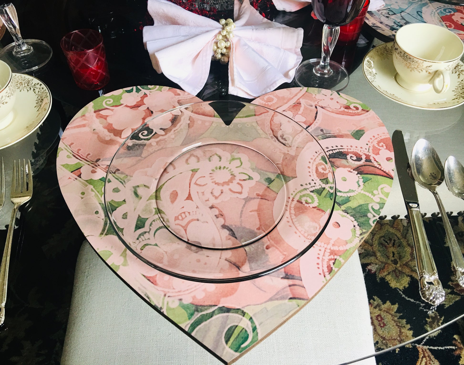 Heart Board chager Pink and Green Poppy Art Decor